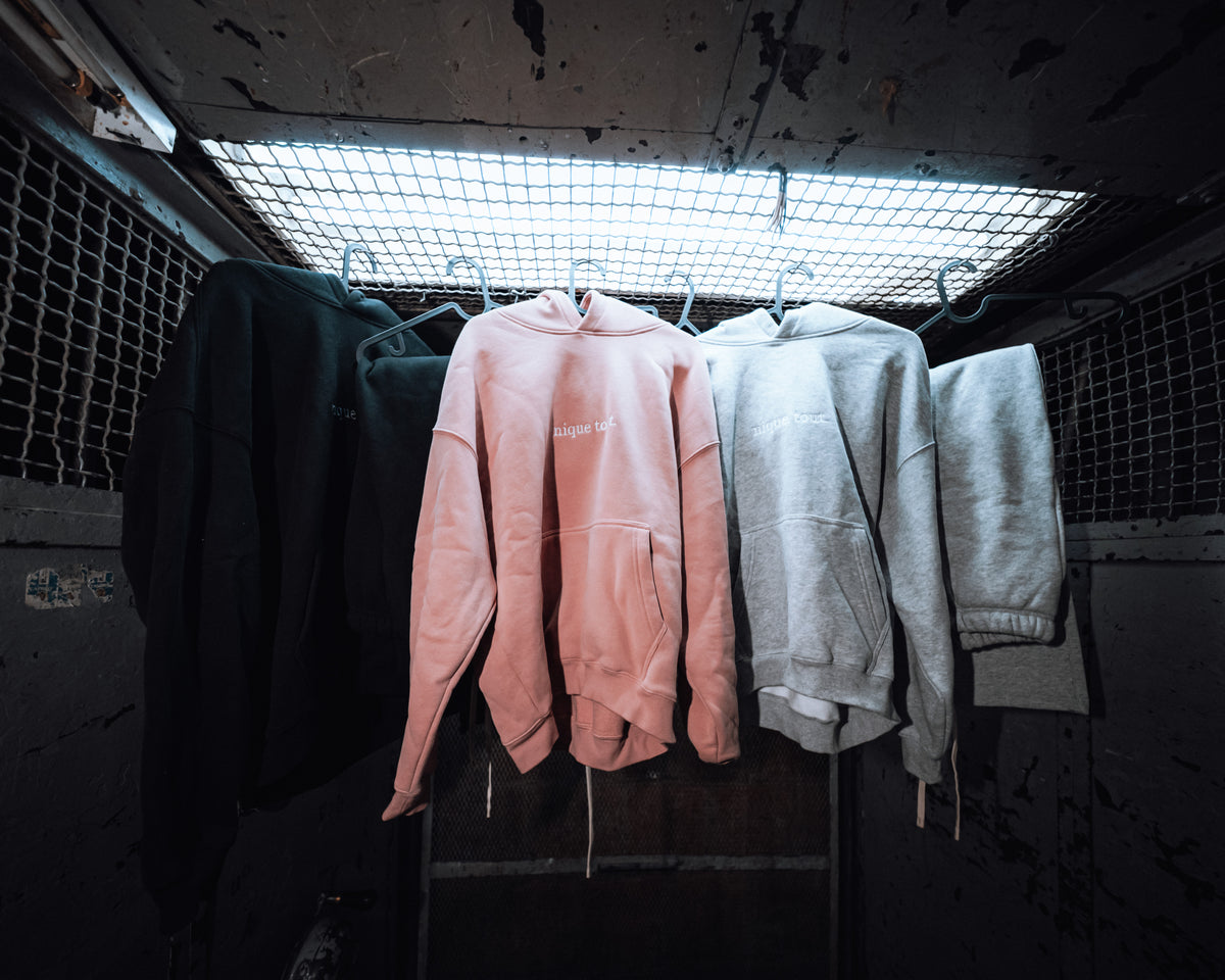 Essentiel Tracksuit nique tout